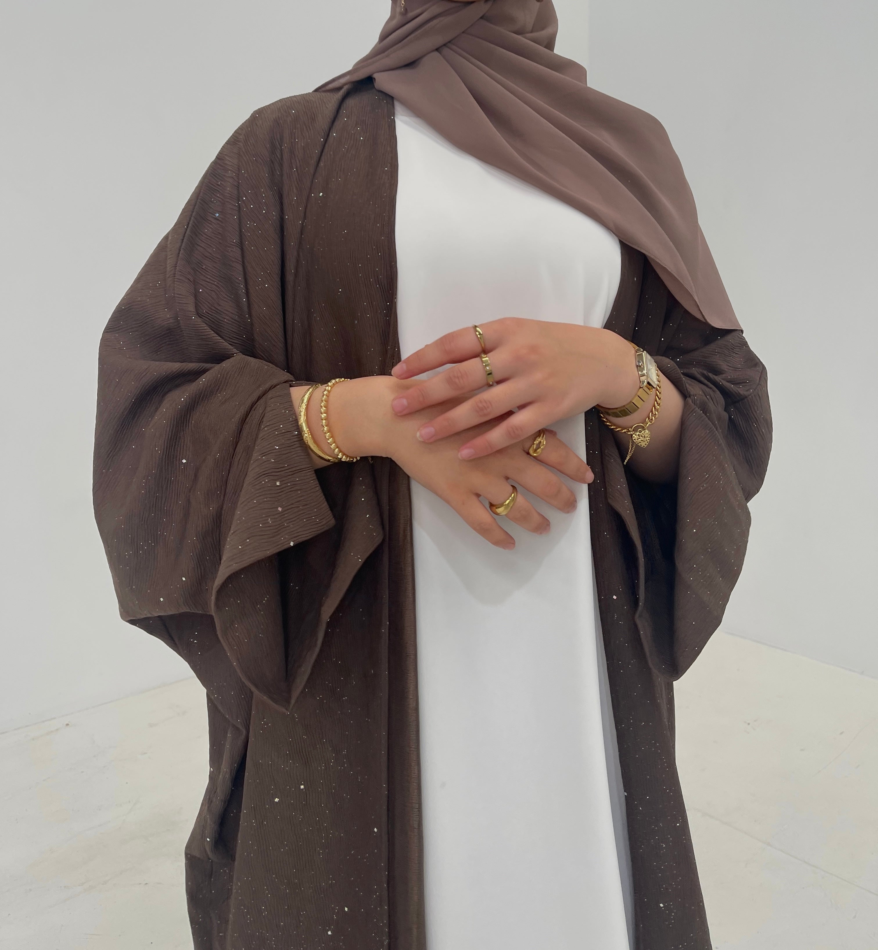 Shinera Abaya